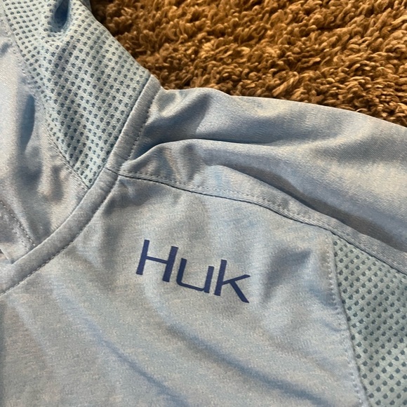 HUK Lightweight Blue Full-Zip with Hood - Picture 2 of 6